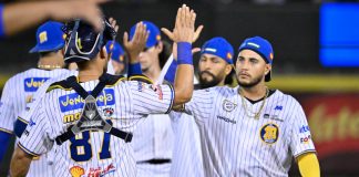 Navegantes del magallanes-Leones del Caracas 1er encuentro