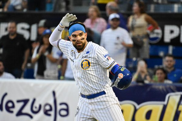 Magallanes-Renato Núñez