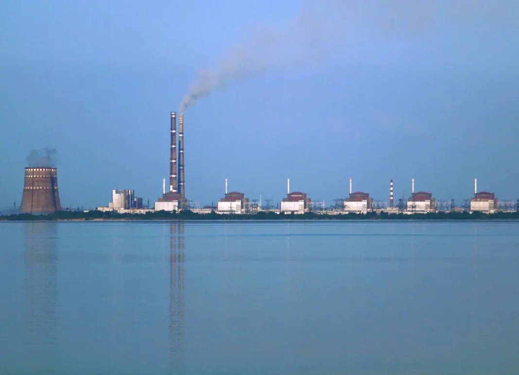 GdTcwQhaoAMlu8i.jpg central nuclear de Zaporiyia