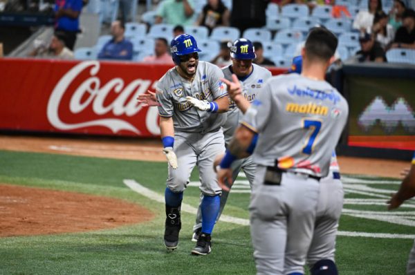 Magallanes-Estadio Monumental Simób Bolívar de Caracas-Leones 2