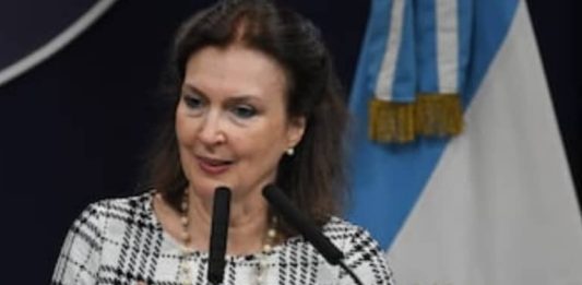 Diana Mondino