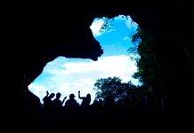 «Cueva La Guacamaya: Maravilla Nro. 2 del Parque Municipal Fila La Guacamaya» por Diego Trejo Cueva La Guacamaya