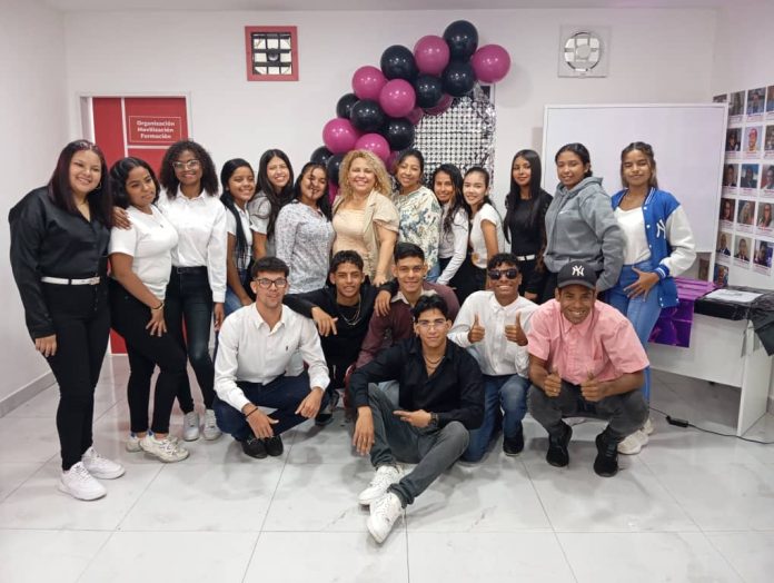 foto Escuela de Medios y Comunicación