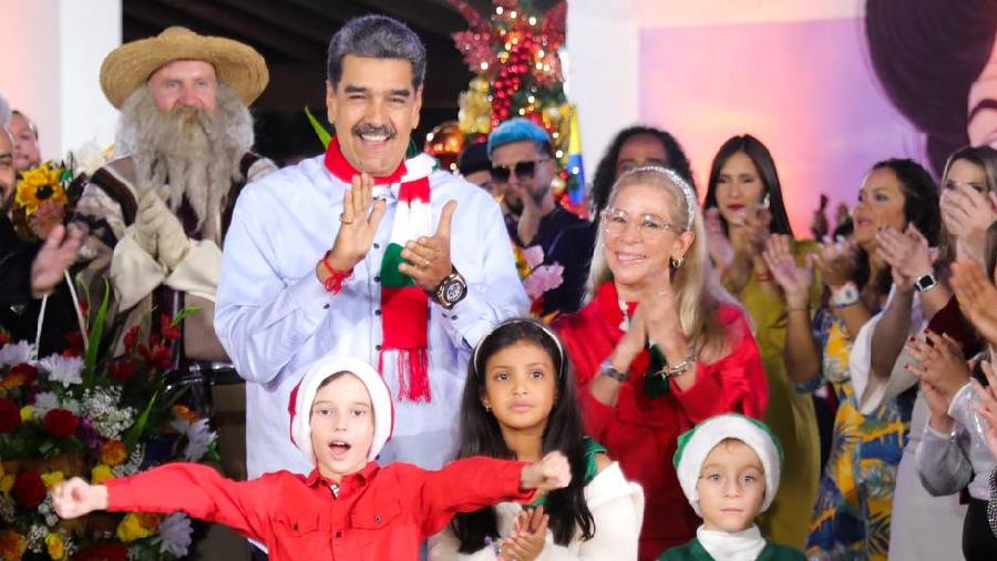 nicolas-maduro-y-cilia-flores-en-el-mensaje-de-navidad-2024-33501 mensaje