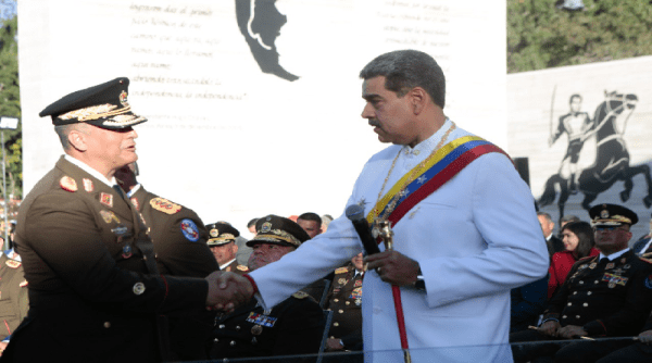 Larez y Maduro