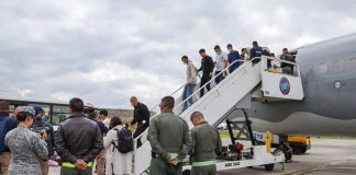 Llegó a Colombia avión con deportados de EEUU