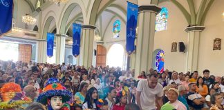 homenaje a la Divina Pastora
