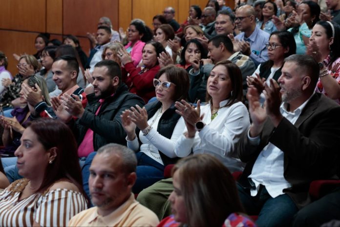 Ciencia y Tecnología - científico venezolanos respaldan a Maduro