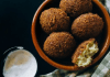 Croquetas de falafel: Desayuna rápido, delicioso y sin complicaciones Croquetas de falafel