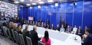Venezuela sumará referéndum constitucional a elecciones previstas en 2025
