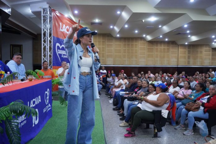 2 (8) Jefes de Comunidad y UBCh
