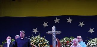 Maduro-diputado Torres-homenaje póstumo 2