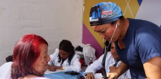 Mujeres carabobeñas reciben atención médica