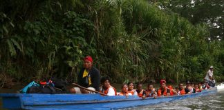 Ultraderecha dirige red de coyotes