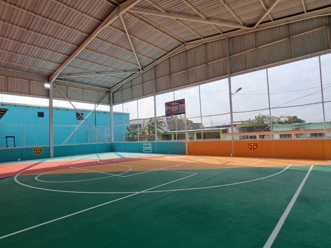 Reinauguración de la cancha Santísima Trinidad en jornada de salud (13) La Misión Venezuela Joven