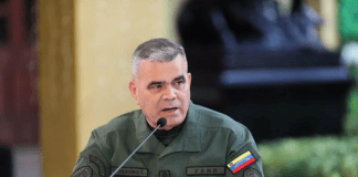 Vladimir Padrino López rechaza intento de criminalizar la migración venezolana