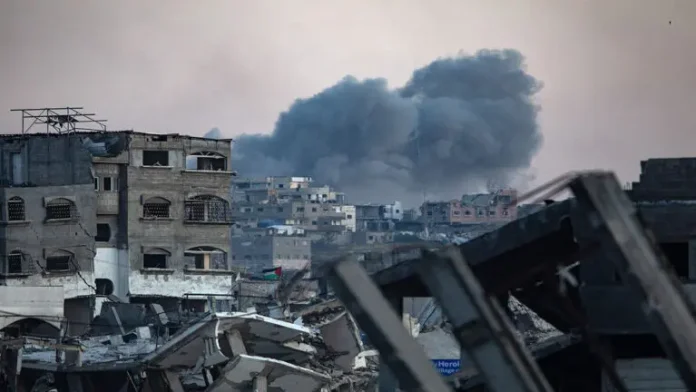 Ataque israelí Refugio de desplazados en Gaza