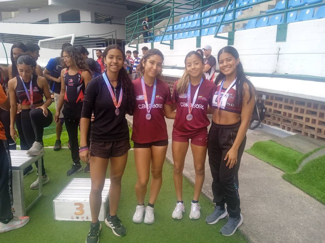photo_5168385364665152012_y atletismo