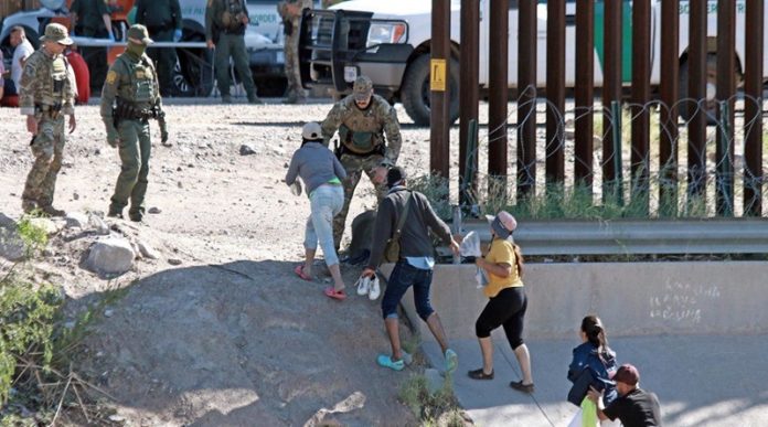 Gobierno de Trump busca eliminar protección a menores detenidos por migración Gobierno de Trump busca eliminar protección a menores detenidos por migración