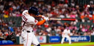 José Altuve sale del slump con los Astros