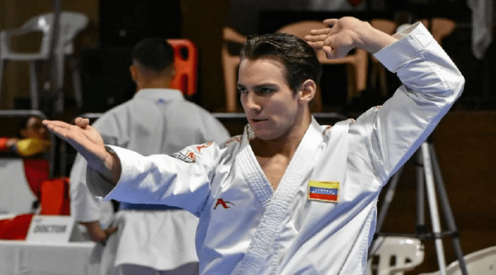 Fernando Zambrano gano oro el Panamericano de karate do en Monterrey
