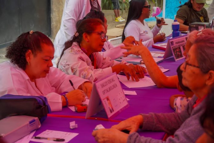 Programa “Vamos a cuidarnos” atendió a más de 300 personas en la comunidad Güere II en Naguanagua (2) Programa “Vamos a cuidarnos” atendió a más de 300 personas en la comunidad Güere II en Naguanagua (2)