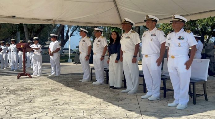 Venezuela rinde homenaje en Veracruz a tripulación del Buque Escuela Cuauhtémoc