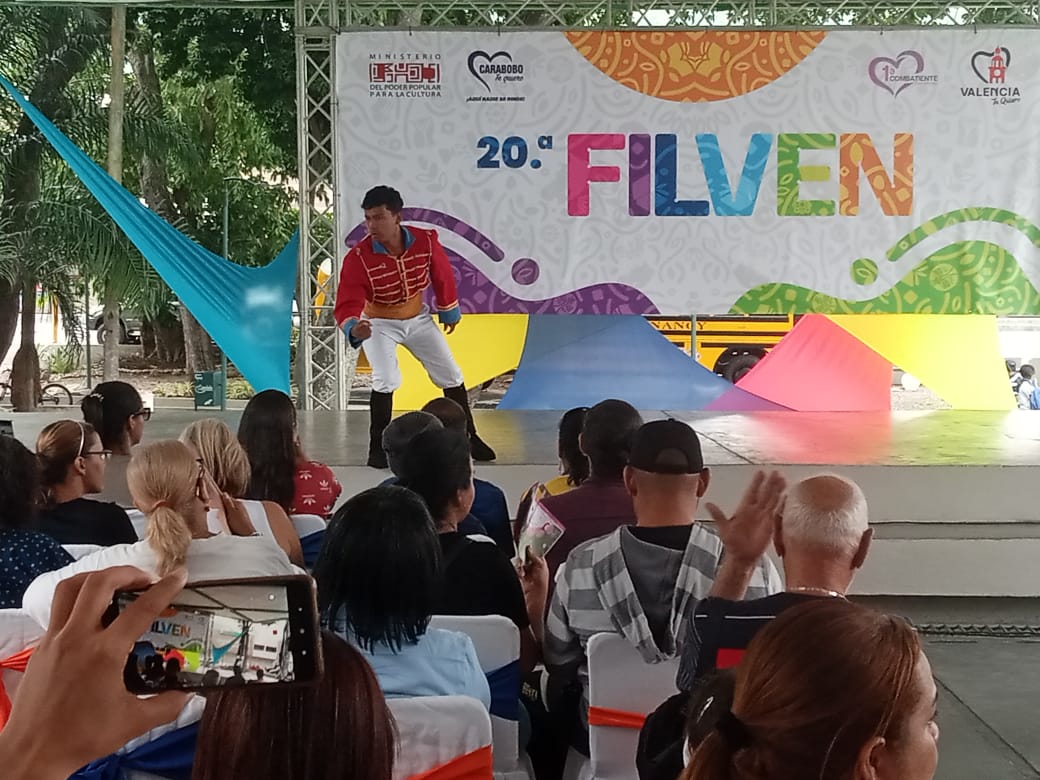 Filven Carabobo - Telón Mágico Filven Carabobo - Telón Mágico