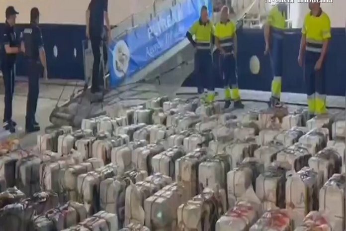 Embarcación con cocaína