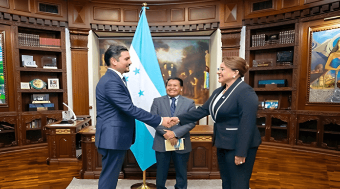 Venezuela felicita al nuevo canciller de Honduras y ratifica relaciones bilaterales Venezuela felicita al nuevo canciller de Honduras y ratifica relaciones bilaterales