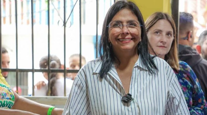 Vicepresidenta Delcy Rodríguez inspecciona producción agrourbana en Caracas
