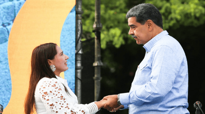 Presidente Maduro instruye cinco tareas claves para gobernadora Jhoanna Carrillo