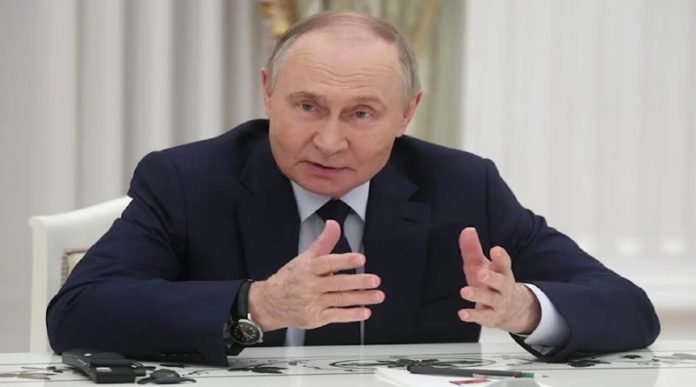 Pdte. Putin: Rusia no media entre Israel e Irán, ofrece sus propias propuestas