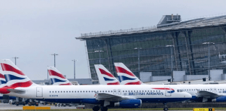 Qatar anuncia reanudación del tráfico en su espacio aéreo