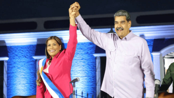 Pdte. Maduro acompañó juramentación de Yulisbeth García como gobernadora del estado Bolívar Pdte. Maduro acompañó juramentación de Yulisbeth García como gobernadora del estado Bolívar