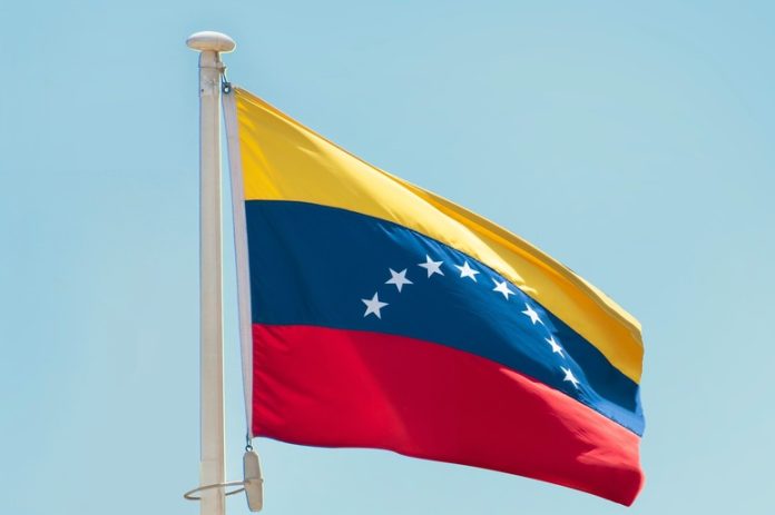 Venezuela refuerza alerta de viaje a EE. UU. y exige respeto a derechos de sus ciudadanos Venezuela refuerza alerta de viaje a EE. UU. y exige respeto a derechos de sus ciudadanos