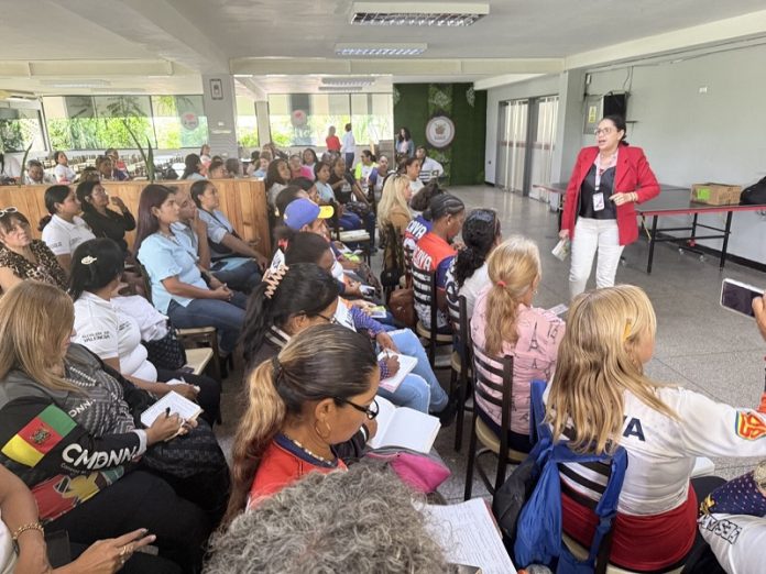 Taller informativo sobre procesos administrativos