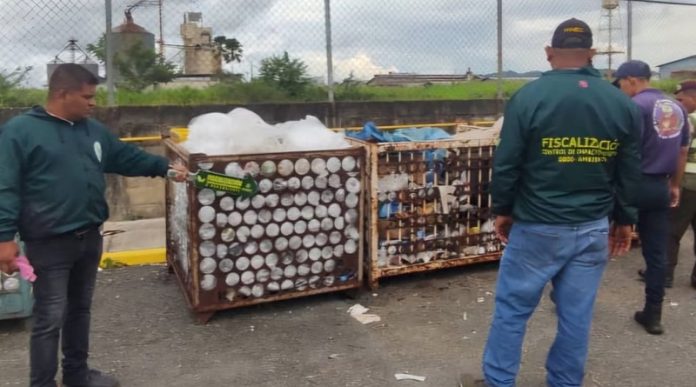 Autoridades ambientales confiscan más de 9 mil kilos de sustancias tóxicas
