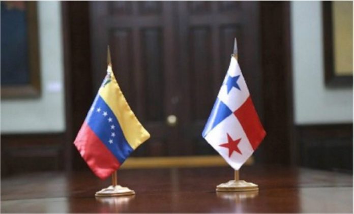 venezuela-panama-banderas servicios consulares