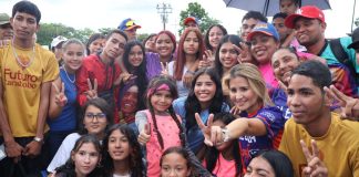 Candidatura de Dina Castillo