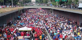 Pueblo venezolano celebró un año de histórica victoria de Maduro y natalicio de Chávez