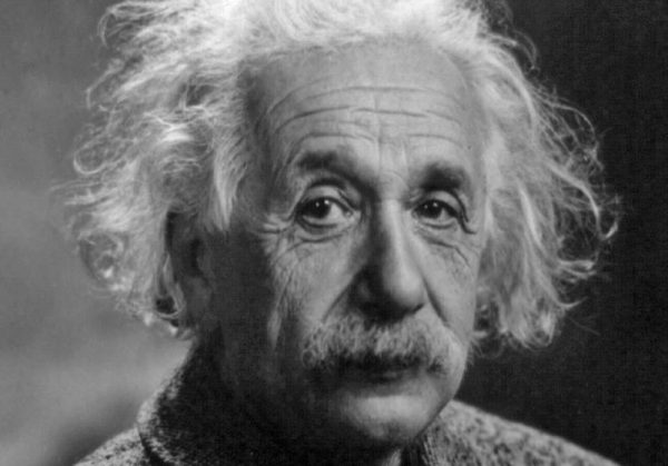 Einstein-elementos-einstenio