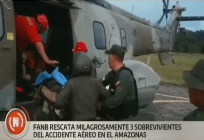 FANB rescata milagrosamente a tres sobrevivientes de accidente aéreo