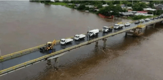 Entregan flota de vehículos para atender afectaciones por lluvias