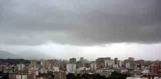 Lluvias dispersas de intensidad variada