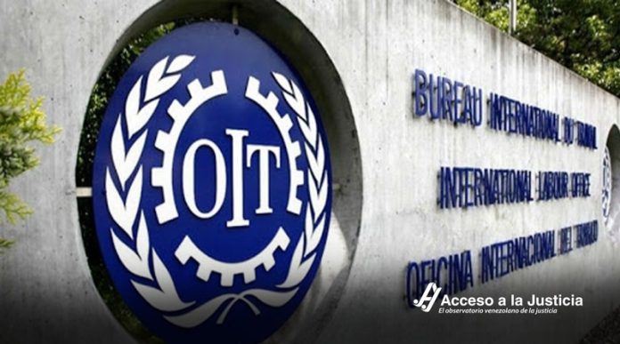 Comité de Defensa de las familias de migrantes entrega carta en la OIT Comité de Defensa de las familias de migrantes entrega carta en la OIT