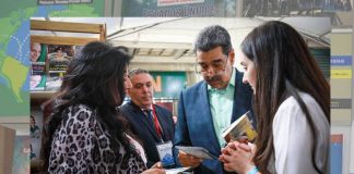 Pdte. Maduro: Libro en mano e impreso enarbolará la revolución de lectura