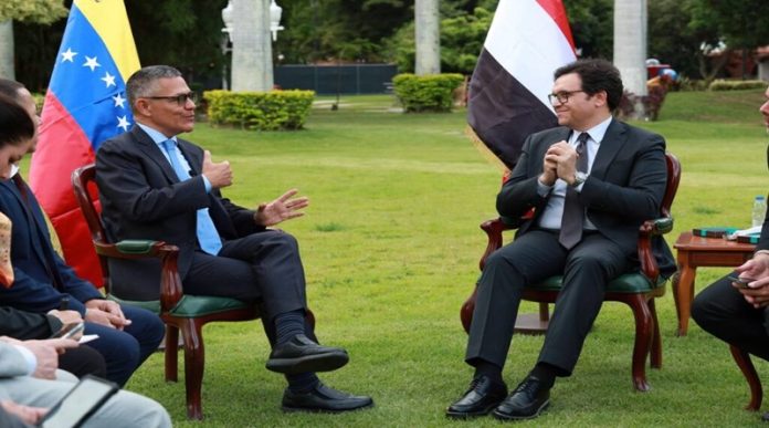 Ministros de Cultura de Egipto y Venezuela refuerzan relaciones bilaterales