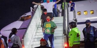 Migrantes venezolanos liberados de El Salvador 2