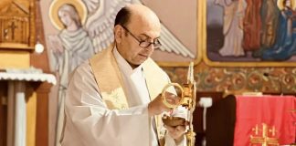 El cura argentino Gabriel Romanelli